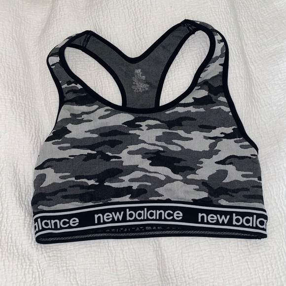 New Balance Women’s Sports Bra - Picture 1 of 3